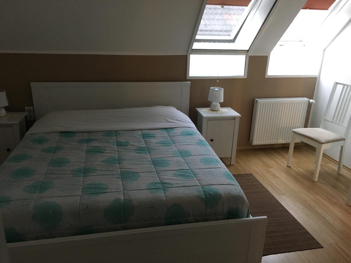 Hunters House Kft Bed And BreakfastToltestava エクステリア 写真